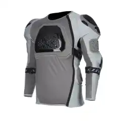 KLIM Tactical Pro Armored LS er utviklet med presisjon og bygd for deg som prioriterer komfort og maksimal kj&oslash;ling i en lett, men sv&aelig;rt beskyttende base layer. Med kroppsn&aelig;rt design og avanserte materialer er denne tr&oslash;ya perfekt for alt fra enduro og singletrack til dual-sport og stisykling.