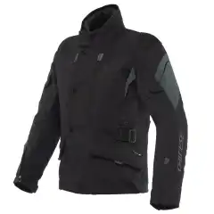 <strong>Carve Master 3 GORE-TEX&reg;</strong> er den mest avanserte sportstursjakken i <strong>Dainese</strong> sitt utvalg, og tilbyr enest&aring;ende komfort, beskyttelse og ytelse gjennom hele &aring;ret.