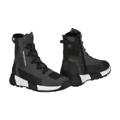 Lett men robust: KnitLite sneaker er sertifisert som en motorsykkelsko med beskyttelsesklasse 1.