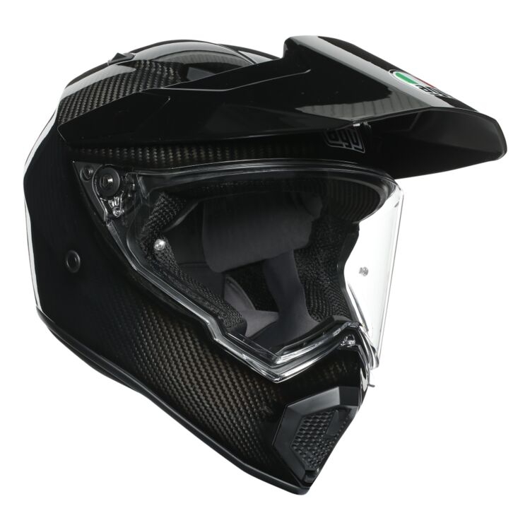 Its superior modularity allows 4 different configurations, simply removing the redesigned peak and the ultra-panoramic visor. The lightweight construction of the Carbon+Aramid+Glass fiber shell provides AGV highest safety standards, while premium interior