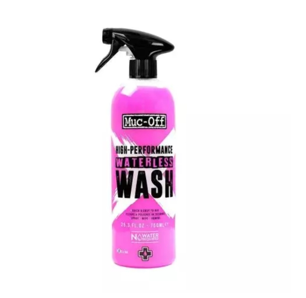 Muc-Off Waterless Wash har en avansert formel som er svært enkel i bruk. Spray på, la virke litt og tørk av med en ren mikrofiberklut. 